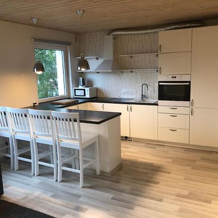 Modern Cozy 2 Bedroom Apartment Near City Center Parnu Exterior photo