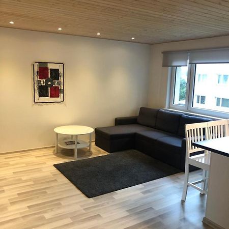 Modern Cozy 2 Bedroom Apartment Near City Center Parnu Exterior photo