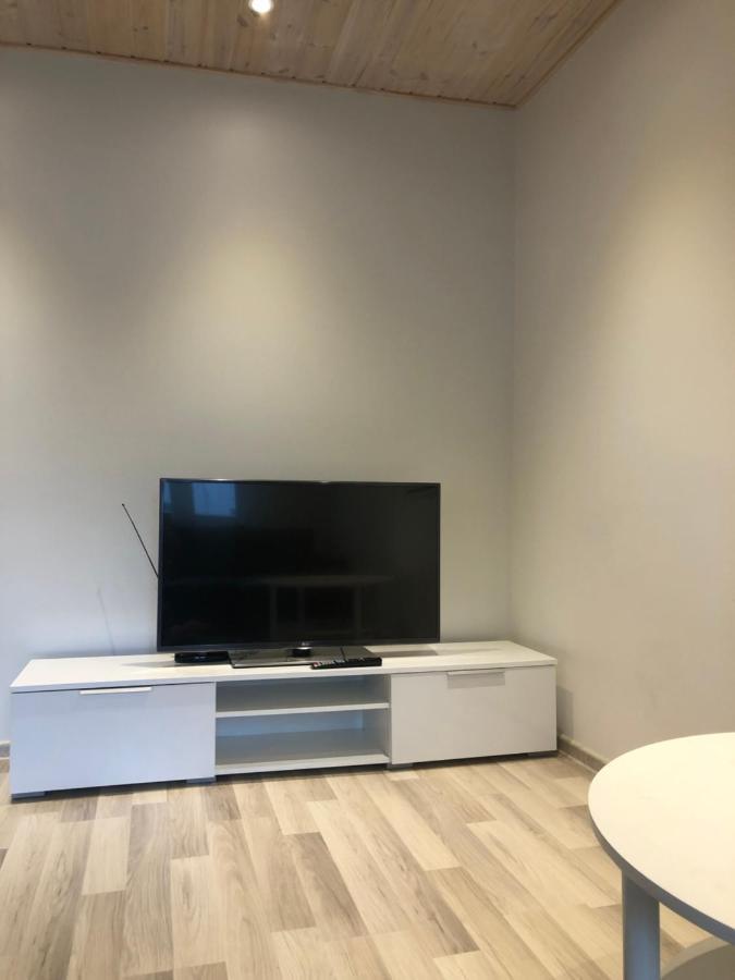 Modern Cozy 2 Bedroom Apartment Near City Center Parnu Exterior photo